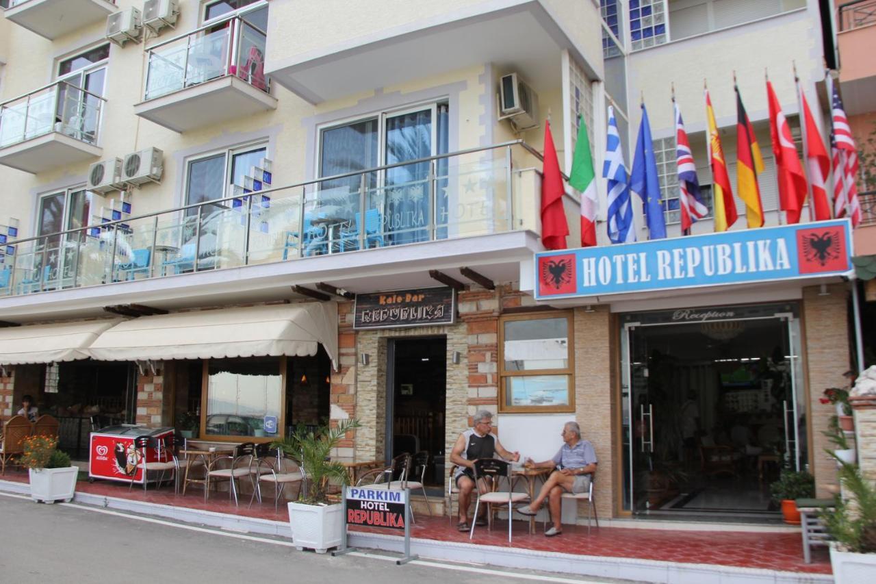 Republika Hotel Sarandë Exterior foto