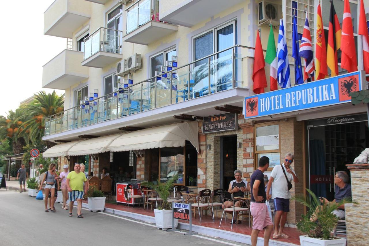 Republika Hotel Sarandë Exterior foto