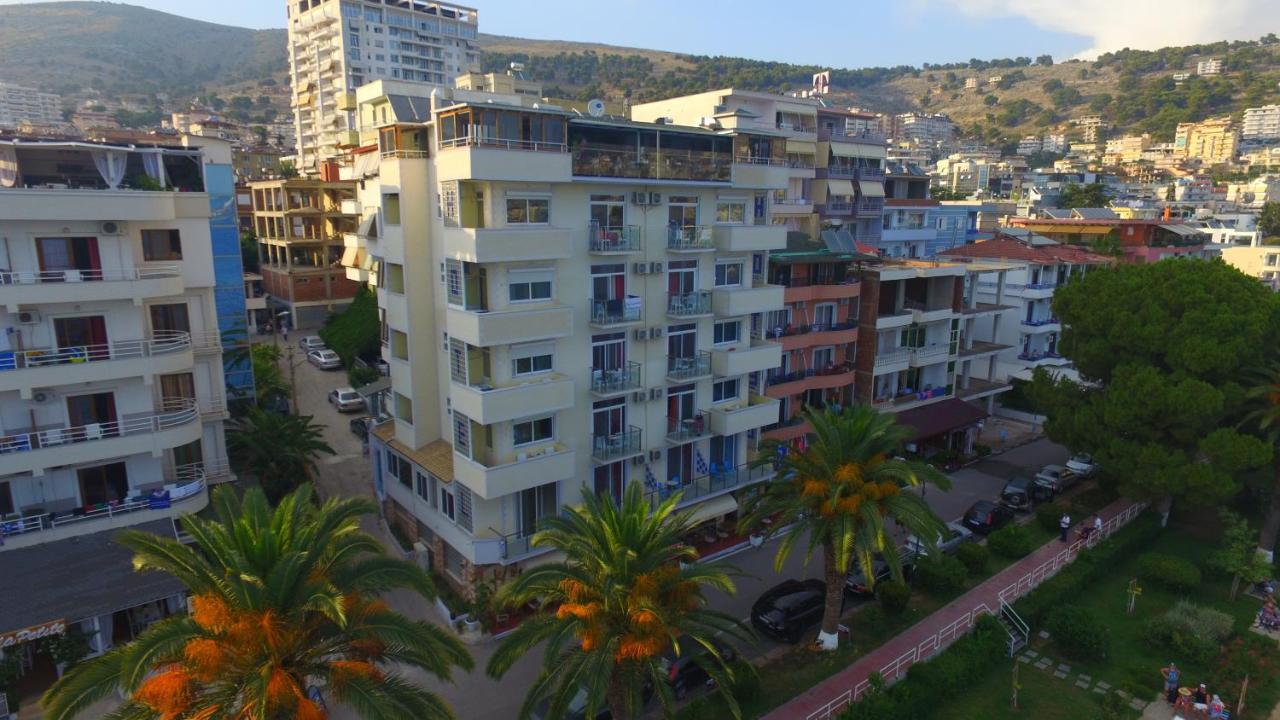 Republika Hotel Sarandë Exterior foto