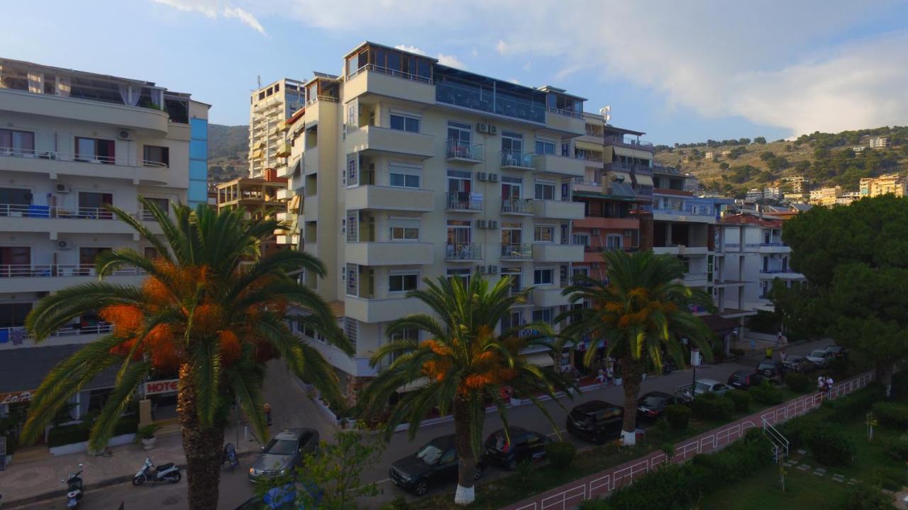 Republika Hotel Sarandë Exterior foto