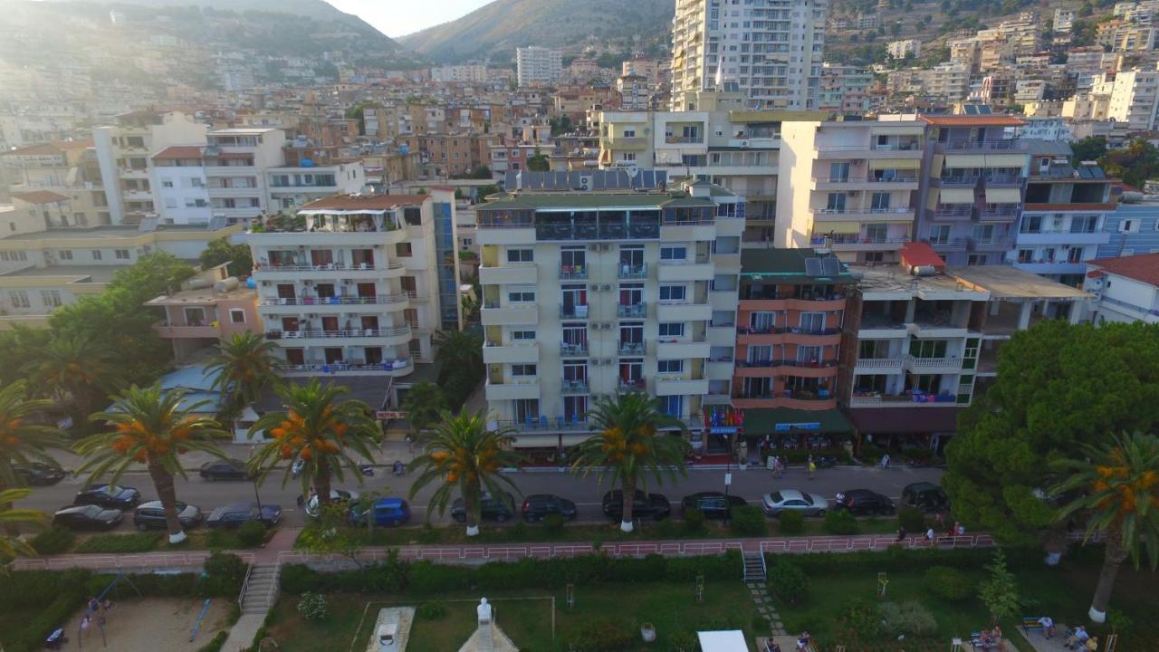 Republika Hotel Sarandë Exterior foto