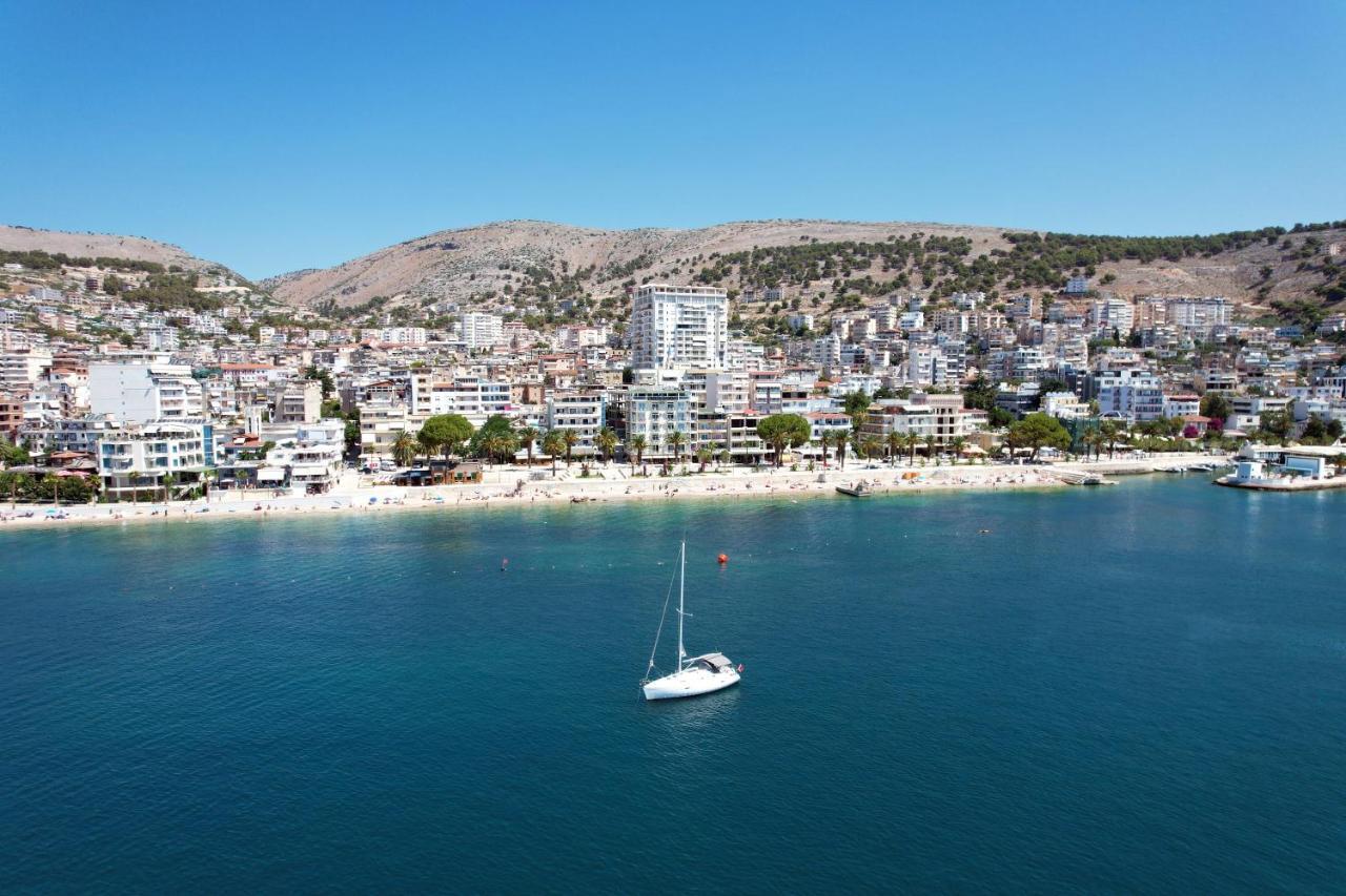 Republika Hotel Sarandë Exterior foto